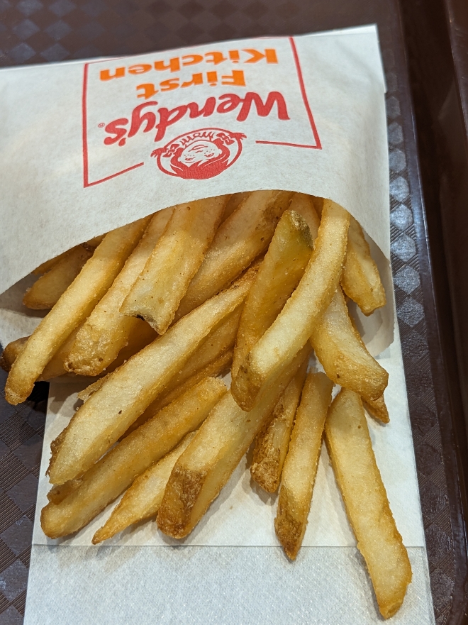 <ウェンディーズ・ファーストキッチン>ポテト 西国分寺駅周辺のハンバーガー--ウェンディーズ・ファーストキッチン nonowa西国分寺店