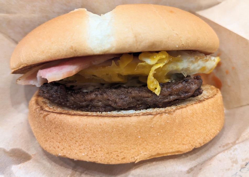 <ウェンディーズ・ファーストキッチン>Jr.ベーコンエッグバーガー 西国分寺駅周辺のハンバーガー--ウェンディーズ・ファーストキッチン nonowa西国分寺店