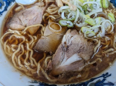 <ぺーぱん>正油ラーメン 吉野町駅周辺の旭川ラーメン--ぺーぱん