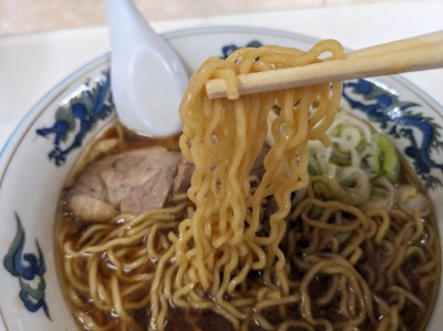 <ぺーぱん>正油ラーメン 吉野町駅周辺の旭川ラーメン--ぺーぱん