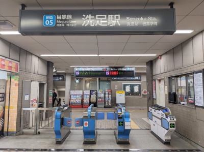 �����w���ӂ̒��̗l�q