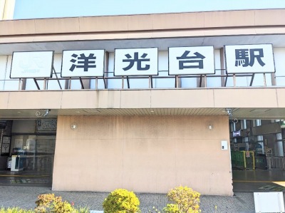 �m����w���ӂ̒��̗l�q