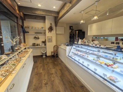 �m����w���ӂ̃P�[�L--�p�e�B�X���[  �����j�b�N