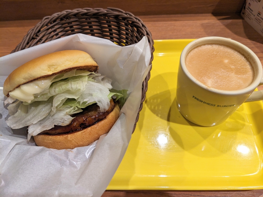 <フレッシュネスバーガー>テリヤキバーガー 新宿御苑前駅周辺のハンバーガー--フレッシュネスバーガー 新宿御苑店