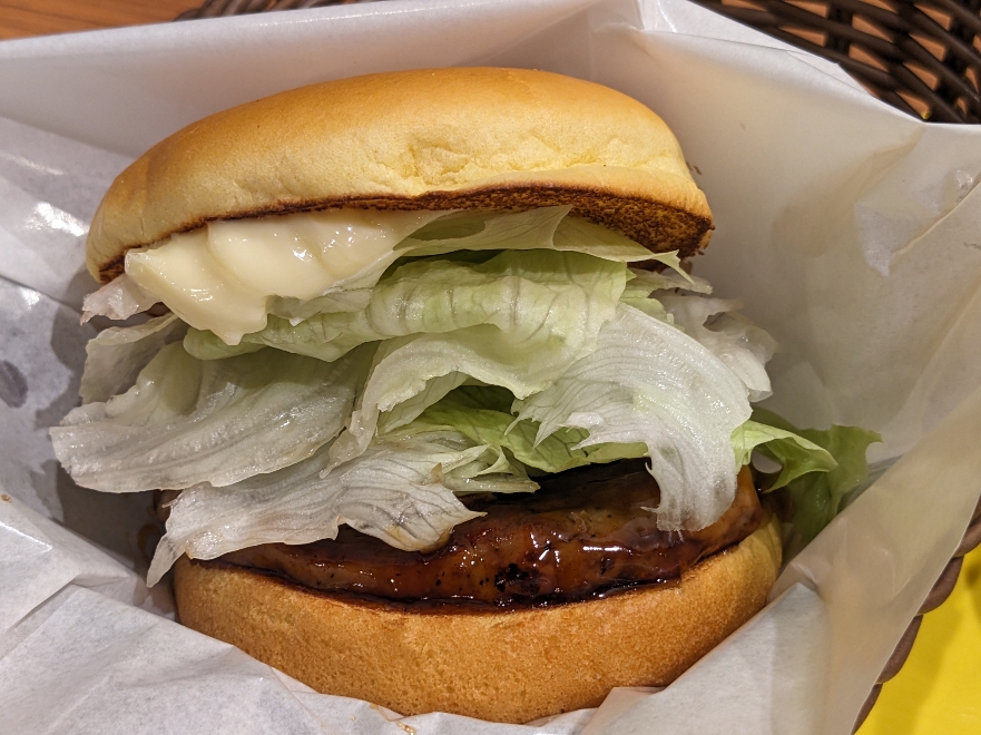 <フレッシュネスバーガー>テリヤキバーガー 新宿御苑前駅周辺のハンバーガー--フレッシュネスバーガー 新宿御苑店