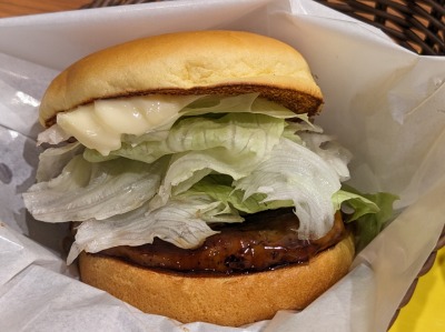 <フレッシュネスバーガー>テリヤキバーガー 阿字ヶ浦駅周辺のハンバーガー--フレッシュネスバーガー ファッションクルーズ店