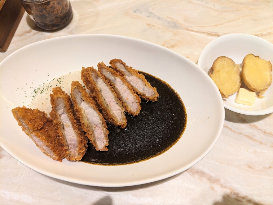 Vhwӂ̃J[--{O[@NEWoManVhX