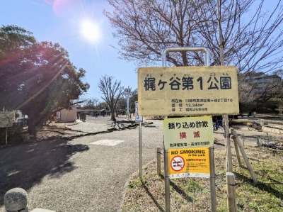 �����J������