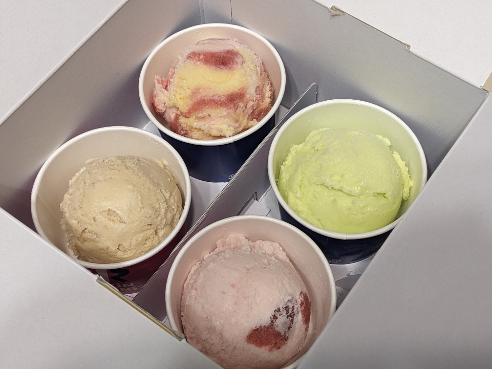 �����w���ӂ̃A�C�X�N���[��--�T�[�e�B�����A�C�X�N���[���@�������}�X�g�A�X