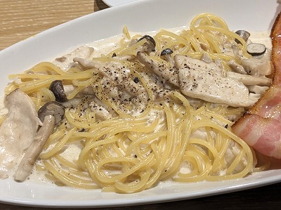 <むさしの森珈琲>ポルチーニのクリームパスタ 千鳥町駅周辺のカフェ--むさしの森珈琲 久が原店