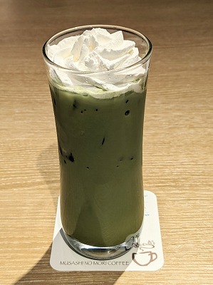 <むさしの森珈琲>アイス抹茶ラテ 千鳥町駅周辺のカフェ--むさしの森珈琲 久が原店