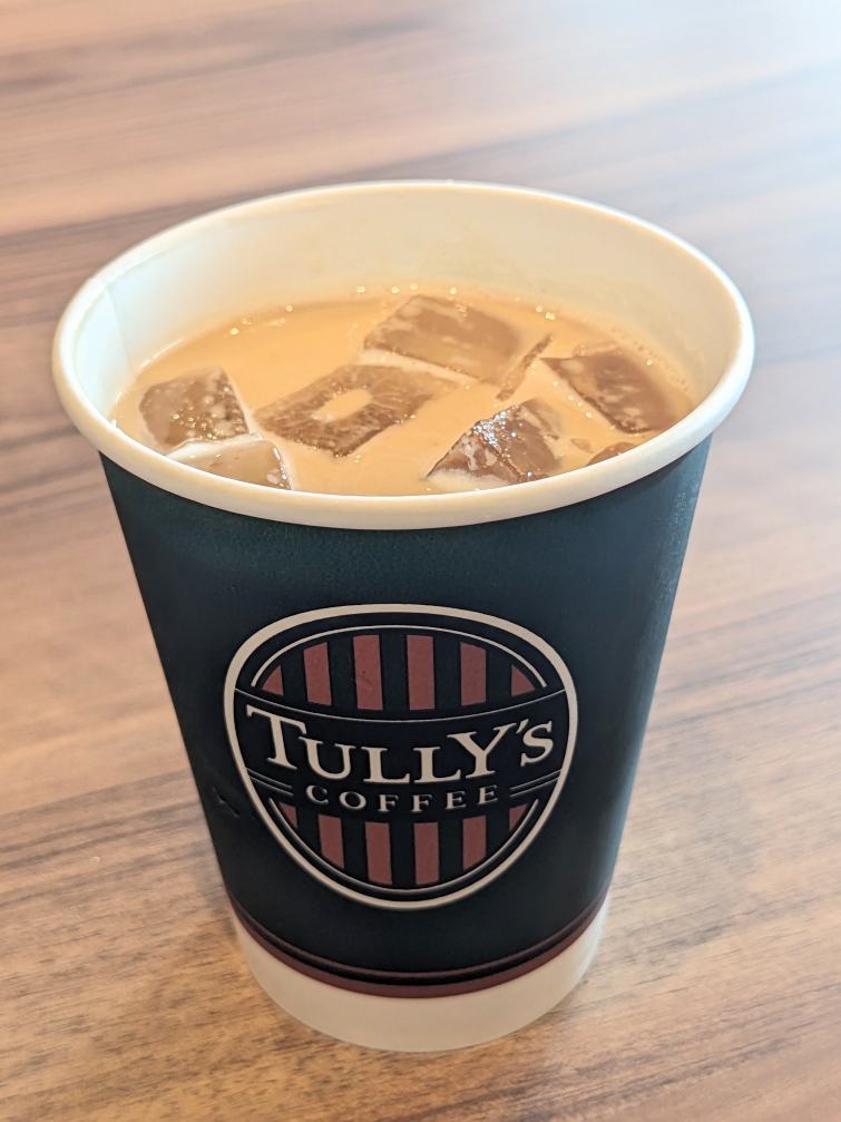 <タリーズコーヒー>カフェラテ 霞ヶ関駅周辺のカフェ--タリーズコーヒー 霞ヶ関中央合同庁舎第5号館店