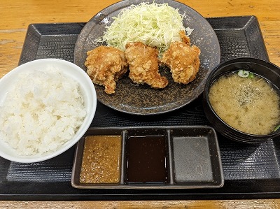 <からやま>からやま定食 港南中央駅周辺の唐揚げ--からやま 横浜日野店