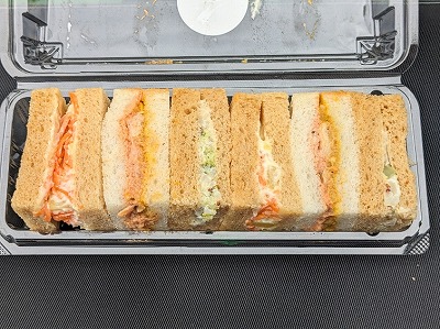 ������w���ӂ̃J�t�F--�^���[�Y�R�[�q�[�@TMG ��������ÃZ���^�[�X