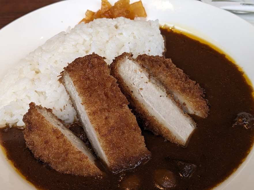 <珈琲館>三元豚の厚切りロースカツカレー 日立駅周辺のカフェ--珈琲館 日立店