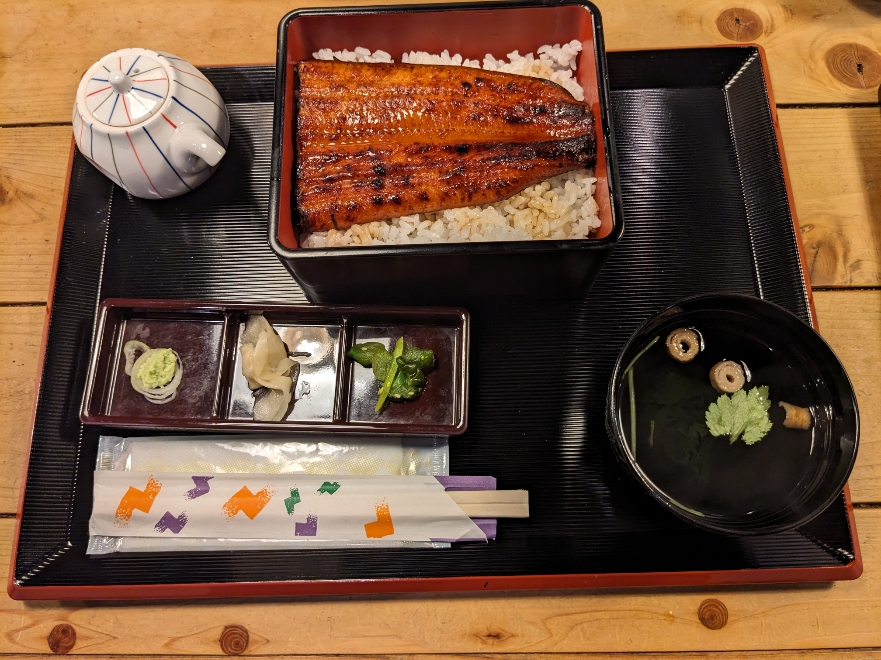 <鰻の成瀬>うな重(梅) 新石切駅周辺のうなぎ--鰻の成瀬 東大阪店