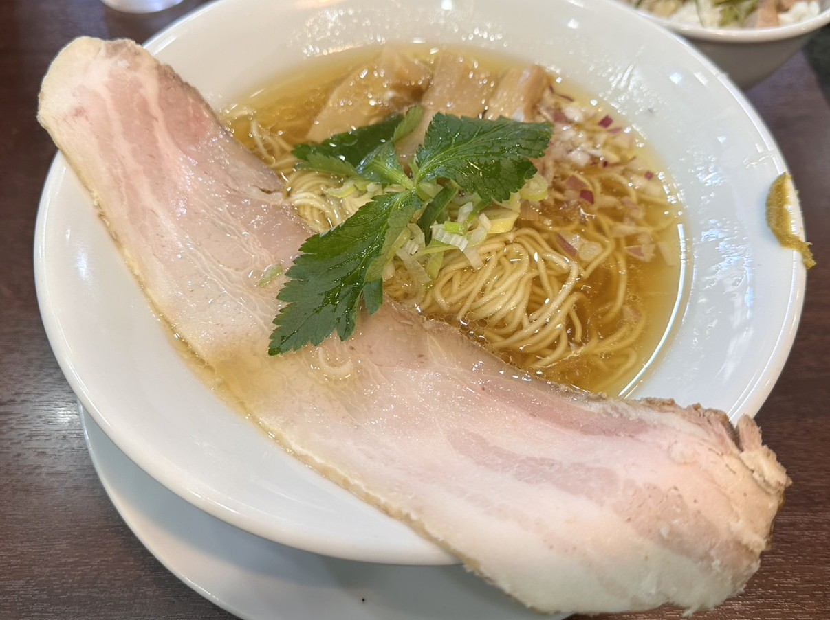 <はなとみ>醤油ラーメン 屏風浦駅周辺のラーメン--はなとみ