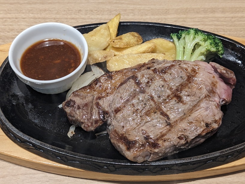 <ビッグボーイ>リブロースステーキ 豊田駅周辺のステーキ・ハンバーグ--ビッグボーイ 豊田店