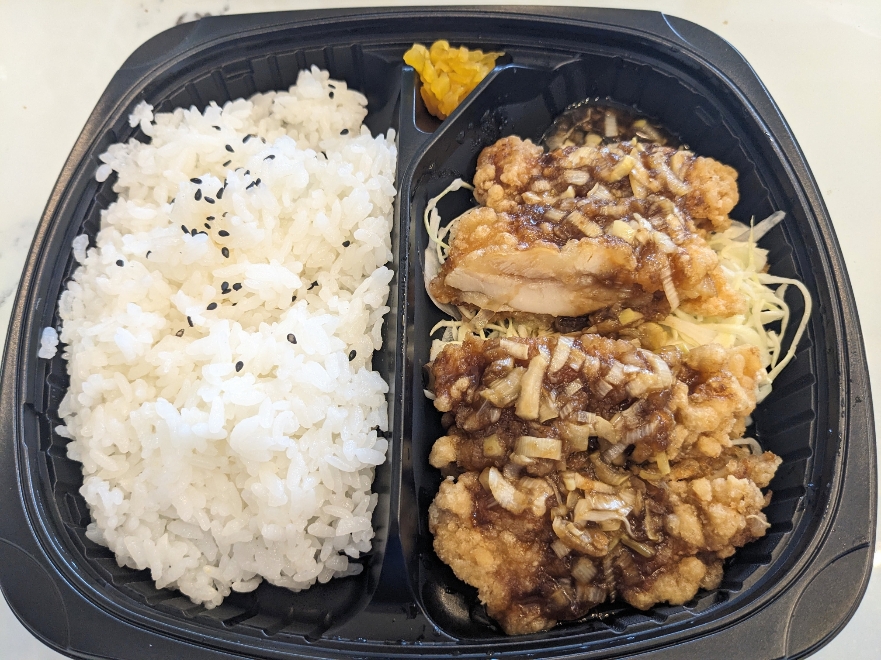 <キッチンオリジン>香味だれの油淋鶏弁当 新小岩駅周辺のお弁当・惣菜--キッチンオリジン 新小岩店