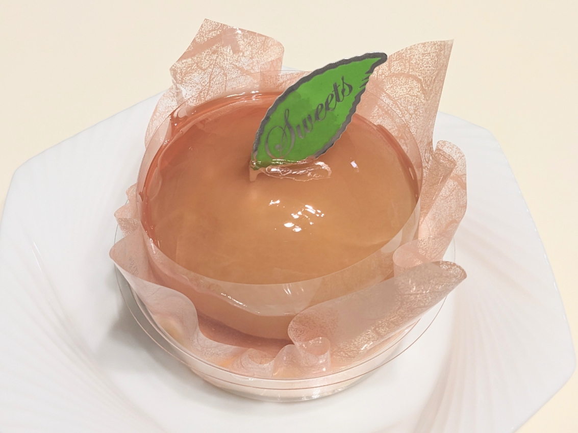 <不二家>追熟白桃のピーチメルバ 鴨宮駅周辺のケーキ--不二家 クイーンズマート・ヤオマサ店