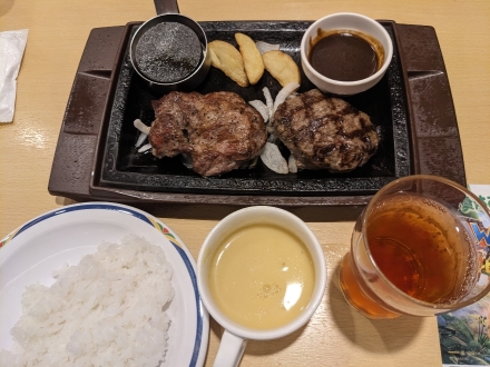 <ステーキガスト>ラウンドステーキ&ハンバーグ 南甲府駅周辺のステーキ&ハンバーグ--ステーキガスト 甲府住吉店